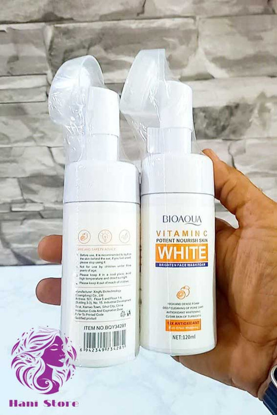 فوم شستشوی صورت براش دار ویتامین سی بیوآکوا